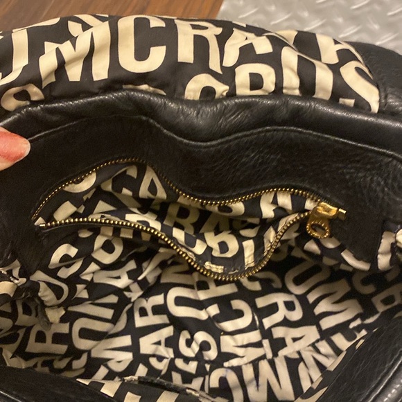 Marc Jacobs black leather shoulder crossbody bag - Picture 8 of 10